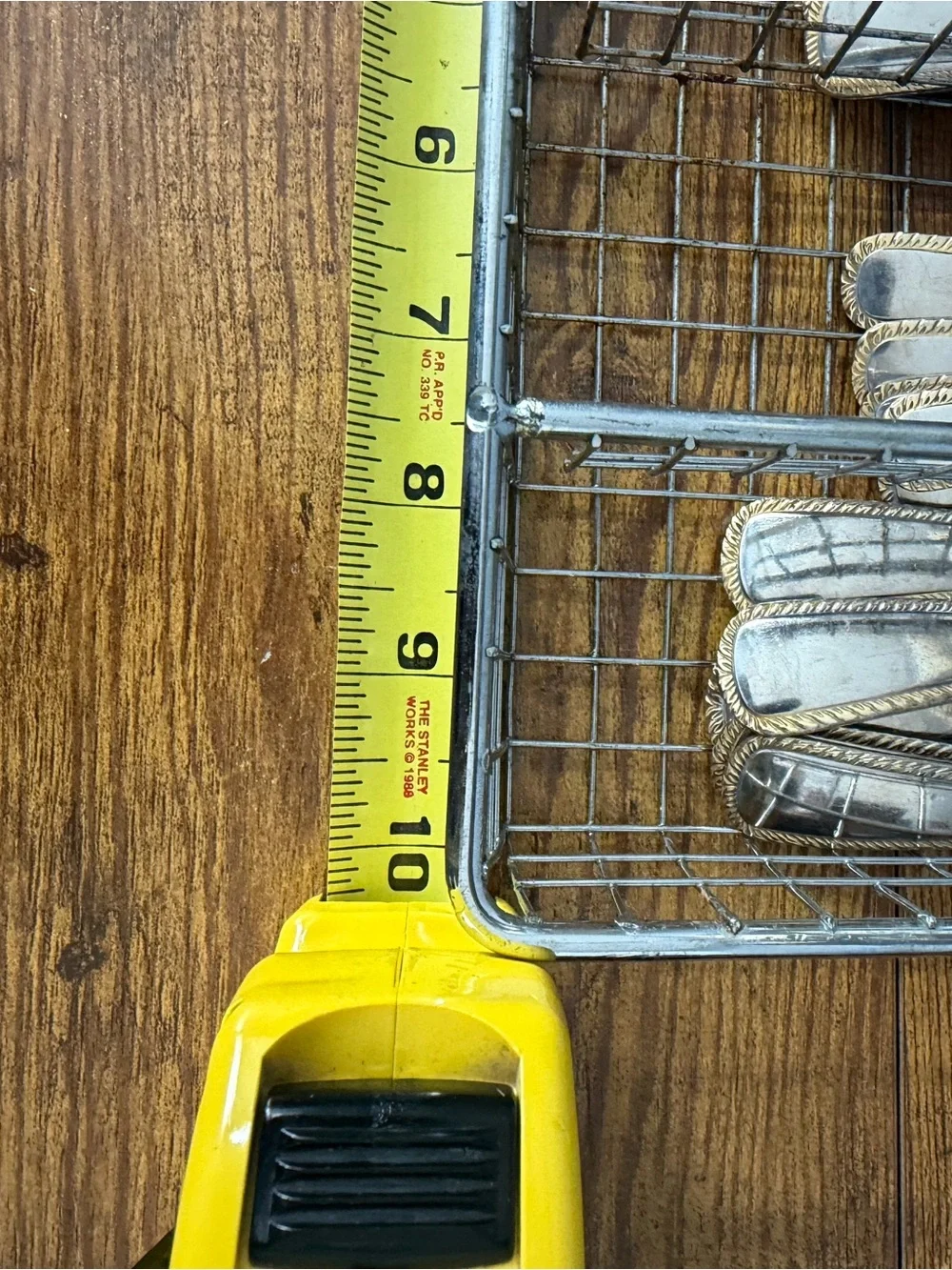 International INT639 18/10 Two Tone Flatware 21 Pc Lot Rope Edge Basket